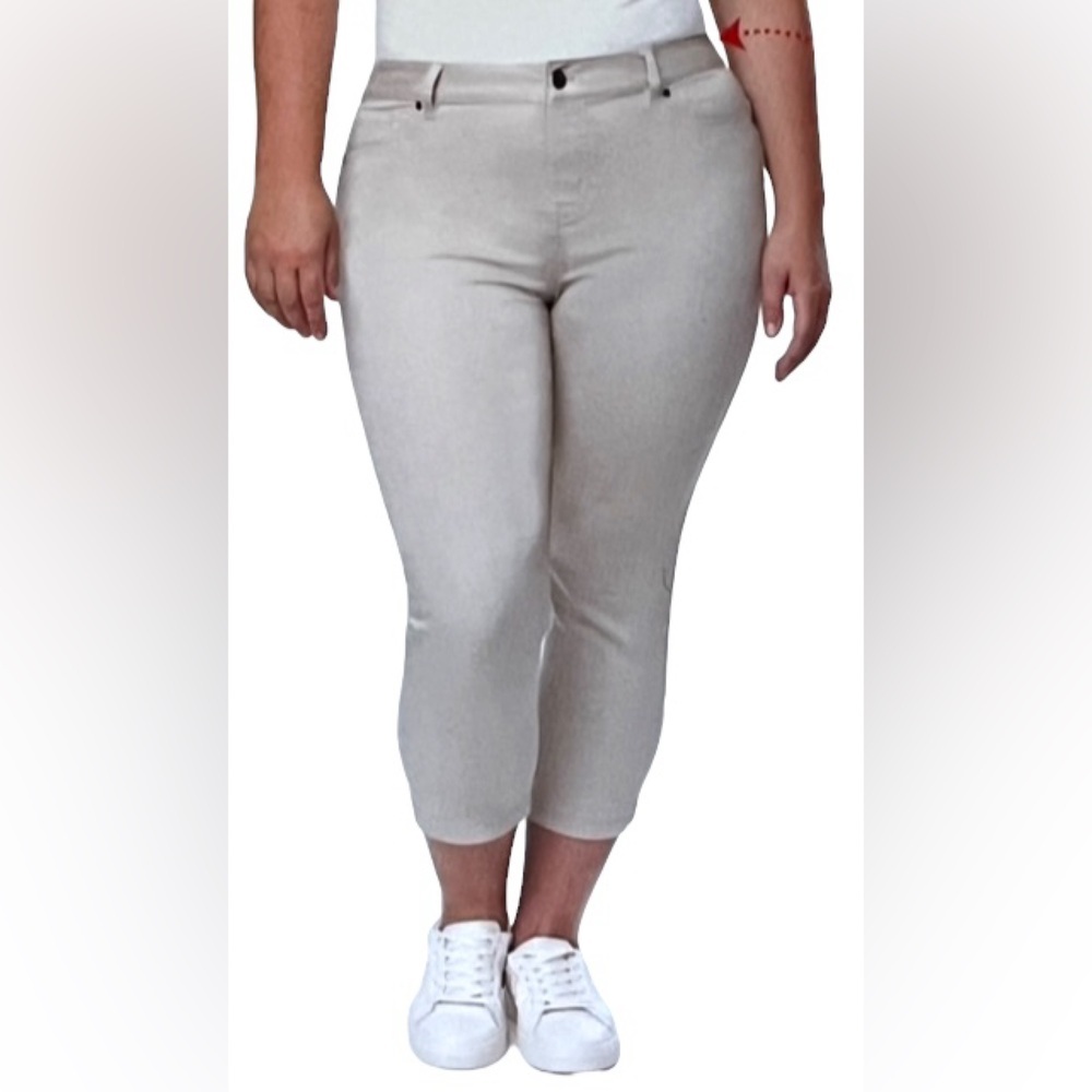 NEW Up! Pull On 5 Pocket Crop Pant